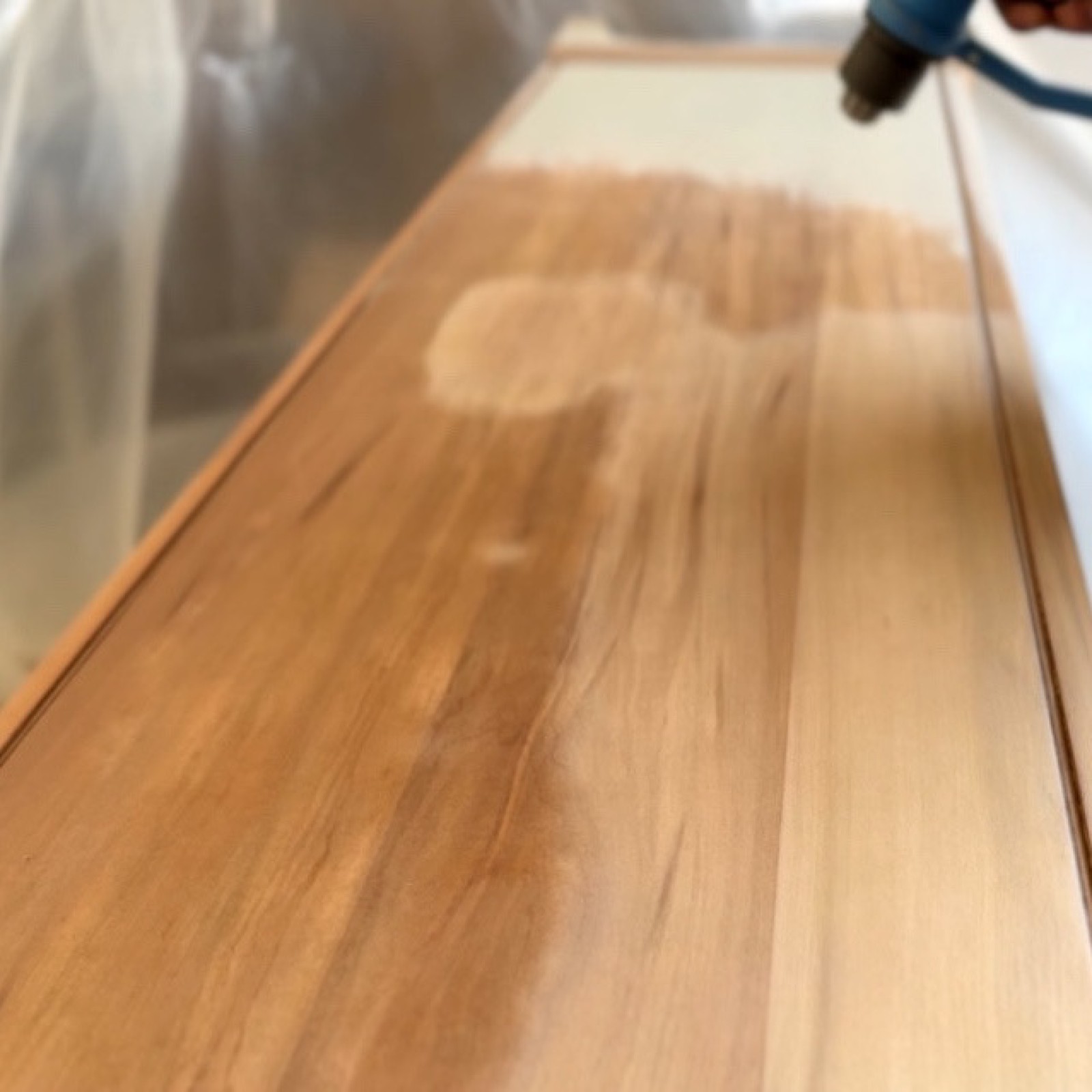 Découpe plastique plexiglas pour réalisation d'objets personnalisés à Yvetot 76 en Seine Maritime