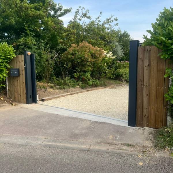 Pose de Portail en Aluminium avec réalisation d'un terrassement, proche de Pourville-sur-mer